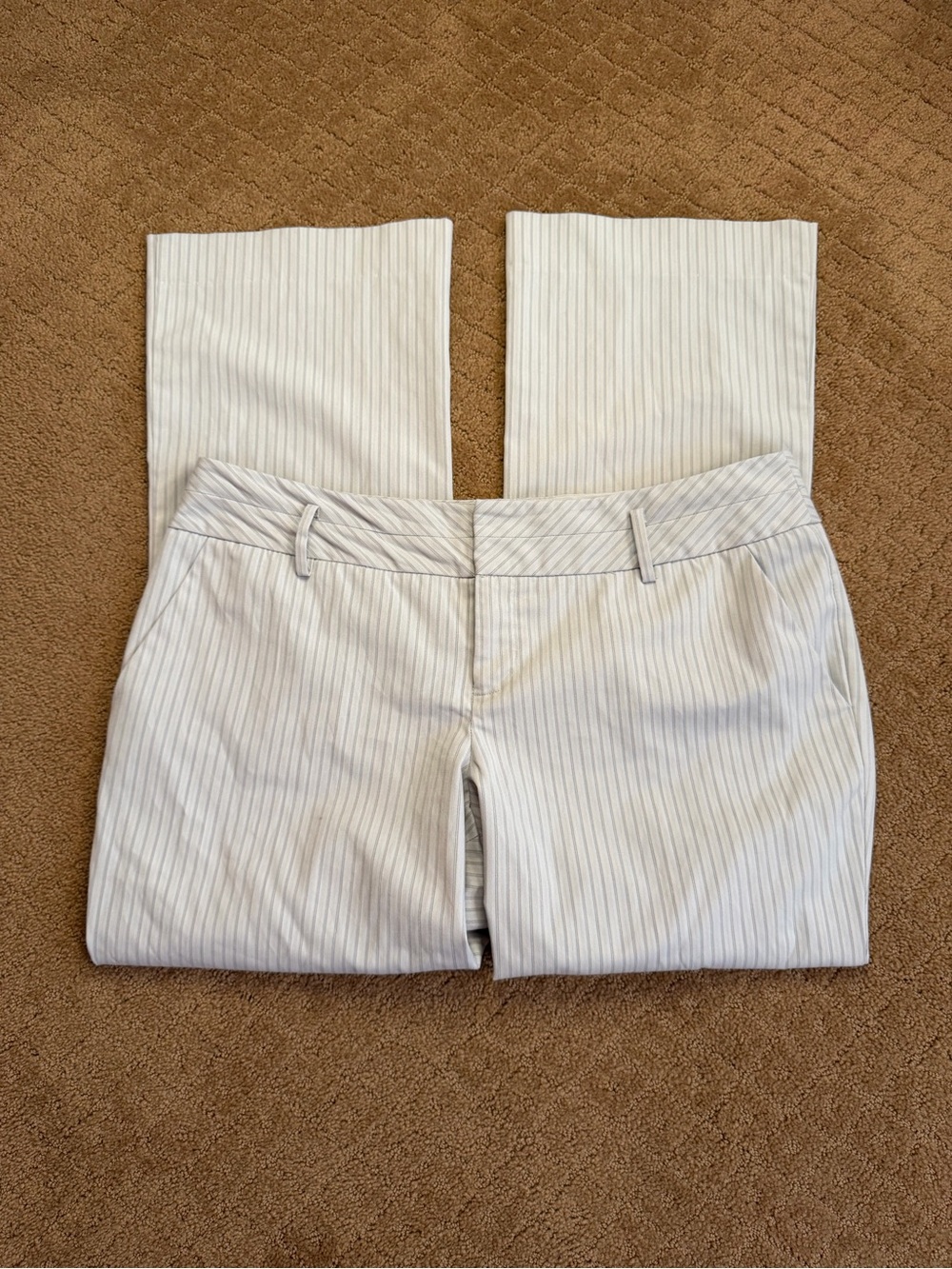 Mossimo low rise beige pin stripe flare trouser pants women’s 14 Y2K Office